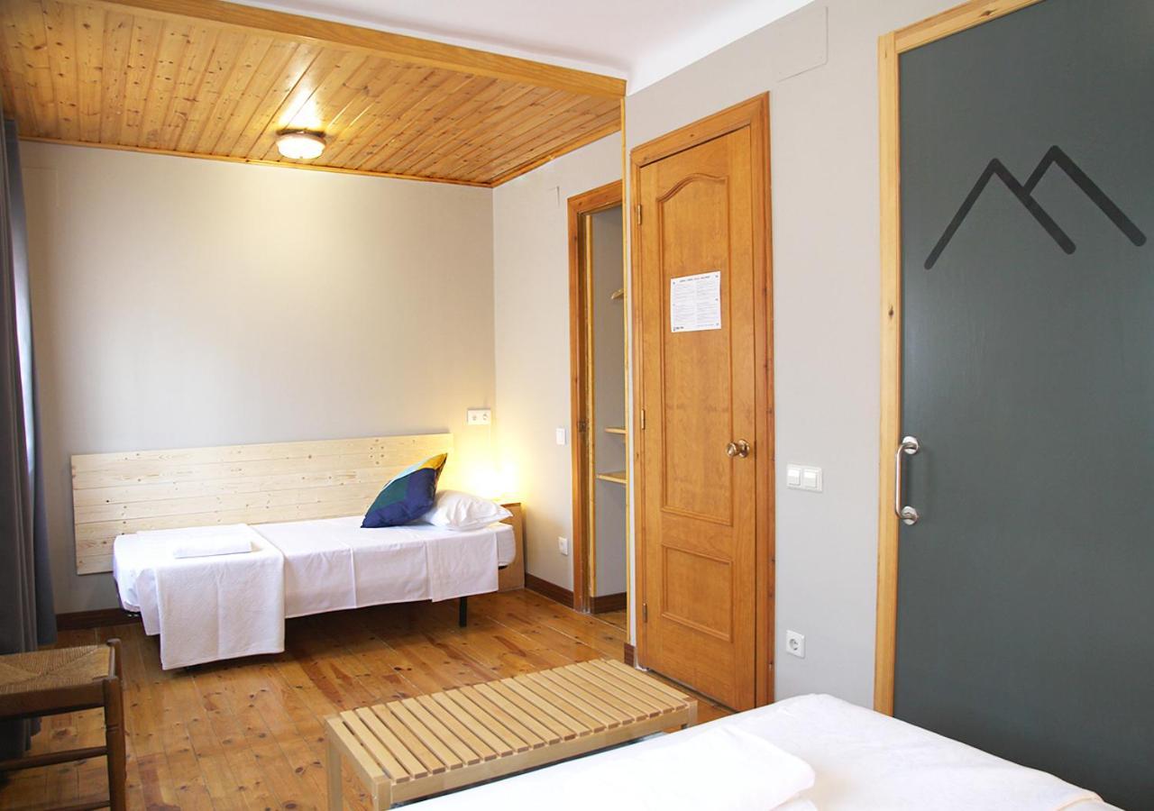 Hostal Fonda Prat Puigcerdà Dış mekan fotoğraf