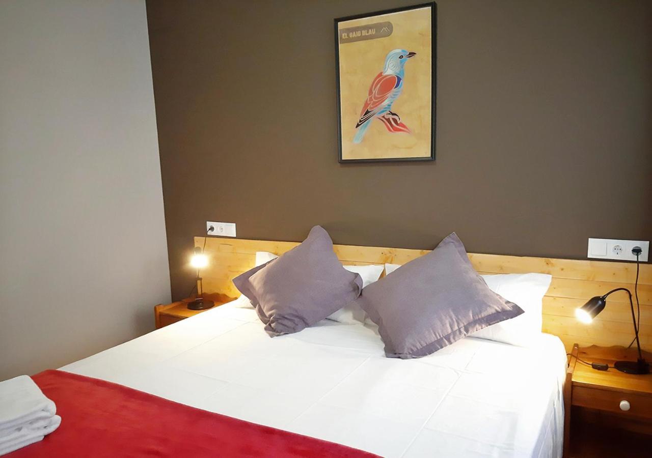 Hostal Fonda Prat Puigcerdà Dış mekan fotoğraf