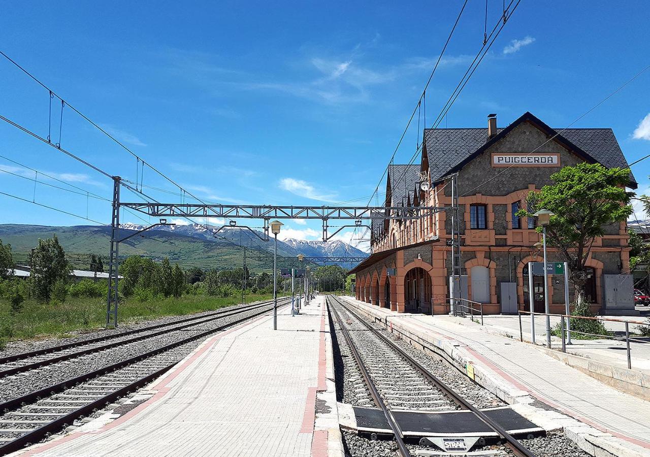 Hostal Fonda Prat Puigcerdà Dış mekan fotoğraf