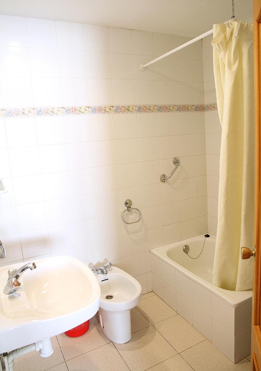 Hostal Fonda Prat Puigcerdà Dış mekan fotoğraf